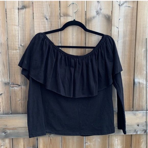 NWT Design Lab Black Off Shoulder Ruffle Neck Top - Picture 3 of 3